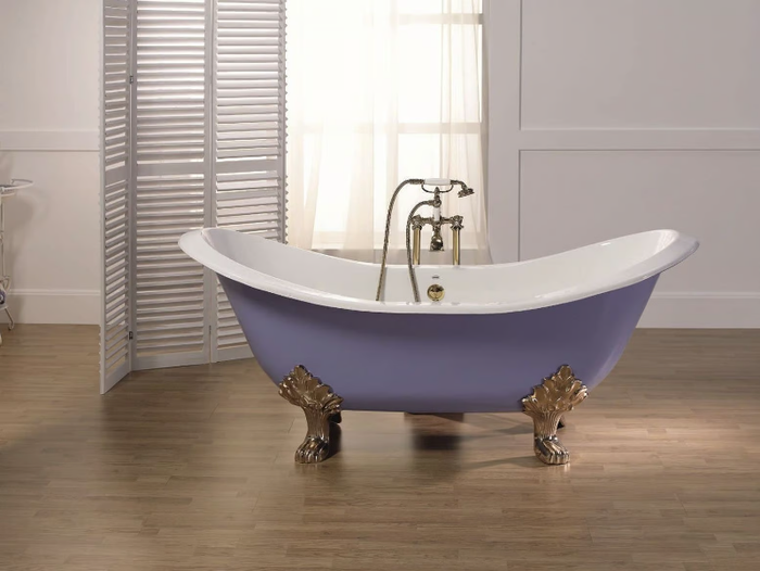 THYM - Cast iron bathtub on legs _ BLEU PROVENCE